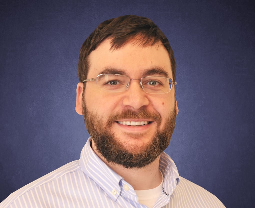 Headshot of Ezra Mirvish, FAAD, MD, board-certified dermatologist at Forefront Dermatology