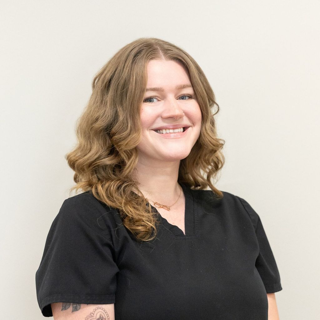 Headshot of Persephone King, LE, aesthetician at Forefront Dermatology