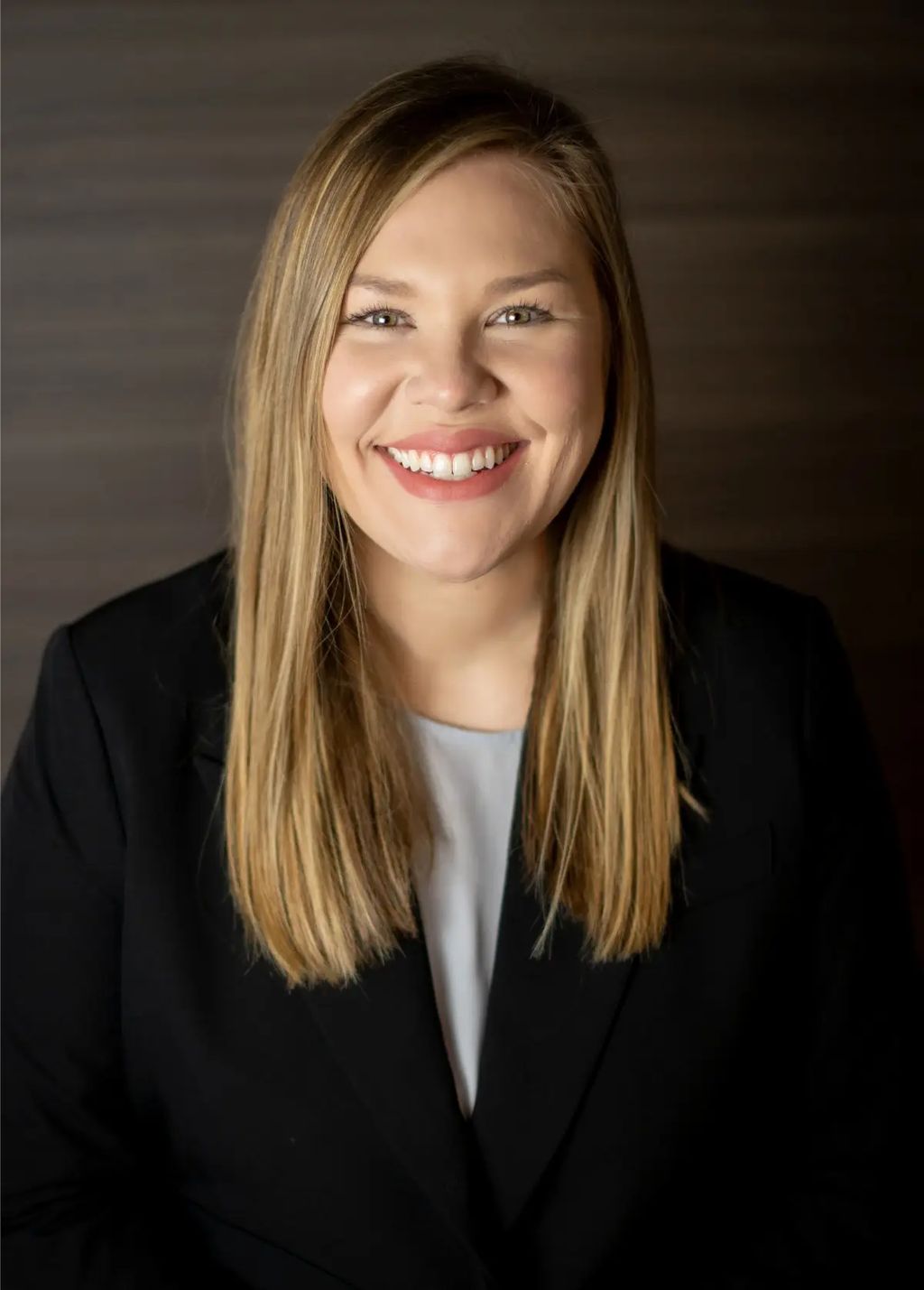 Headshot of Lori Renee Miller, NP-C, certified registered nurse practitioner at Swann Dermatology