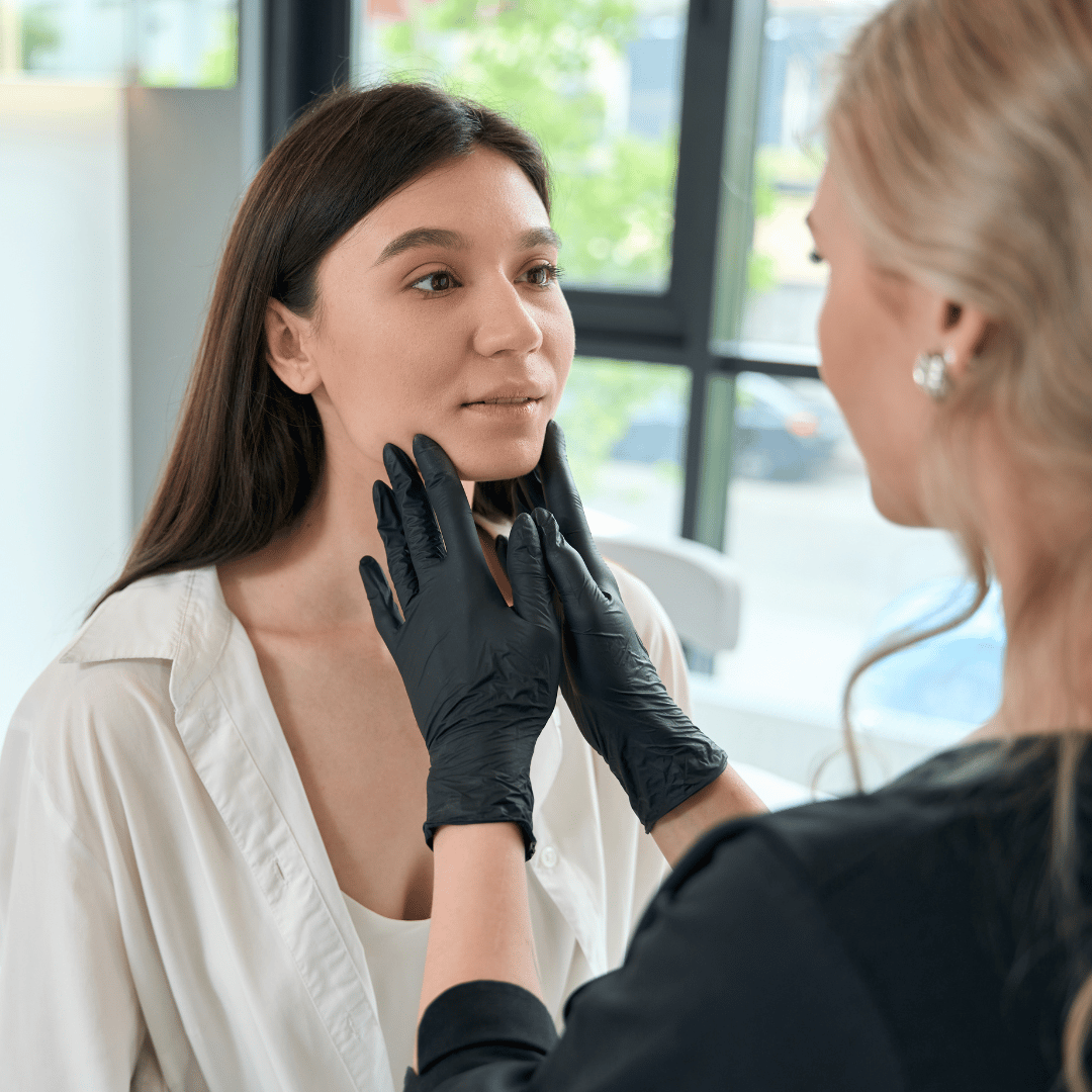 When to See a "Virtual" Dermatologist vs. Office Visit