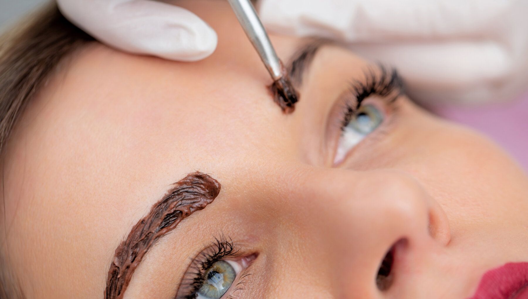 Brow Tinting