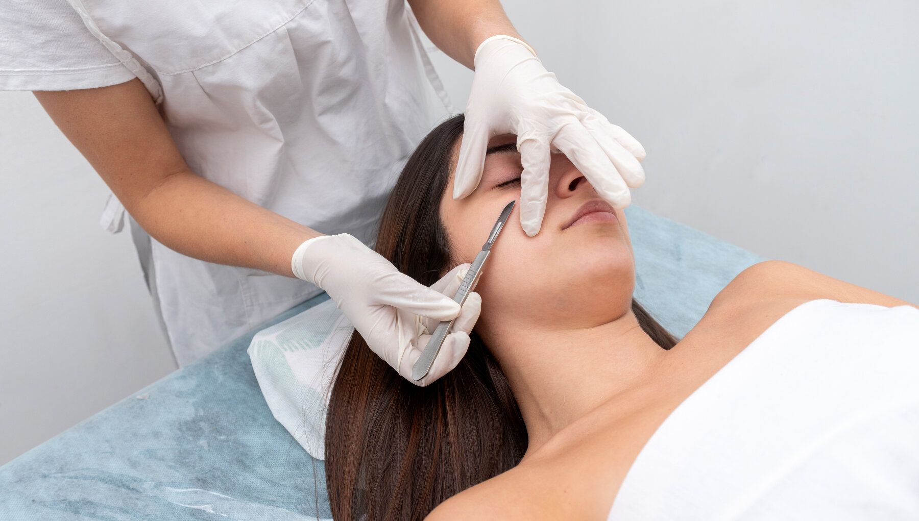 Dermaplaning