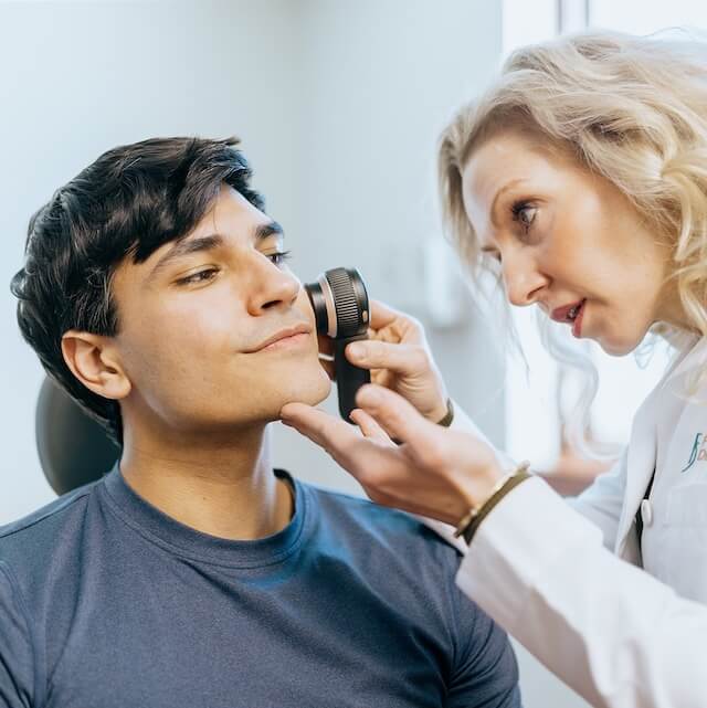 clinic-general-dermatology-hero-mobile