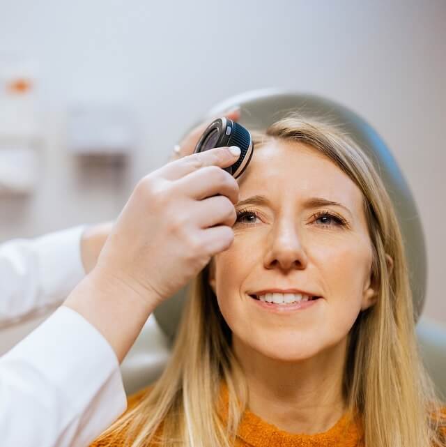 clinic-cosmetic-dermatology-hero-mobile