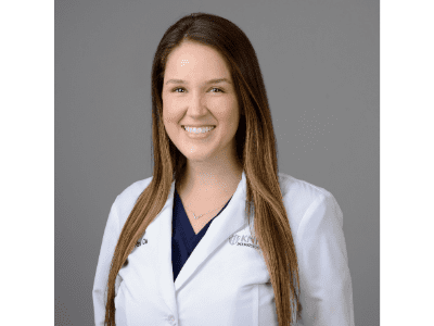 Headshot of Arianna Salmon, PA-C, board-certified physician assistant at Knight Dermatology