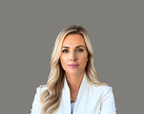 Headshot of Holly Ford, APRN, FNP-BC, NP, certified nurse practitioner at Knight Dermatology