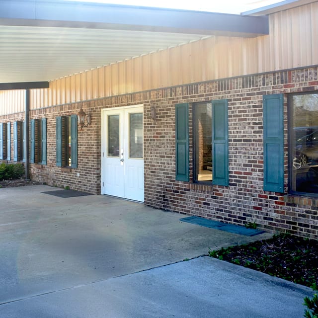 Advanced Dermatology & Skin Care Centre clinic exterior in Bay Minette, AL