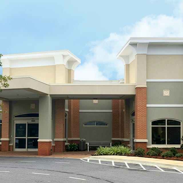 Henghold Dermatology clinic exterior in Gulf Breeze, FL