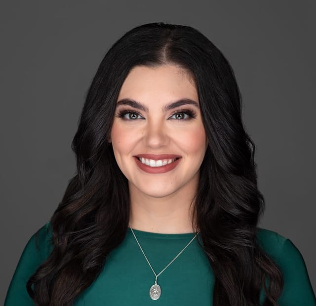 Headshot of Marissa Knapke, LE, aesthetician at Forefront Dermatology
