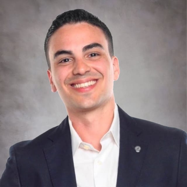 Headshot of Diego Ruiz Dasilva, MD, board-certified dermatologist at Forefront Dermatology