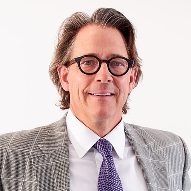 Headshot of Douglas Gervais, MD, board-certified plastic surgeon at Minneapolis Plastic Surgery