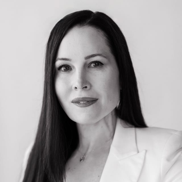 Headshot of Rachel Streu, FACS, board-certified plastic surgeon at The Waldorf Center For Plastic Surgery