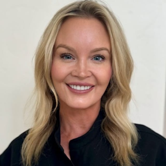 Headshot of Rachel Cios, CN, cosmetic nurse at Forefront Dermatology