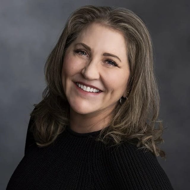 Headshot of Melanie Bomier, LE, aesthetician at Excelin Spa