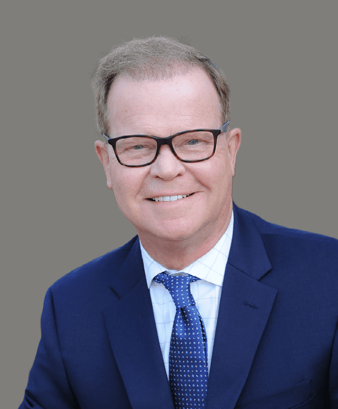 Headshot of George Haynes Pope, MD, board-certified plastic surgeon at Knight Dermatology