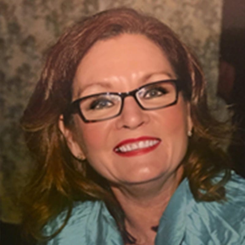 Headshot of Elizabeth Schmahl, LE, aesthetician at Advanced Dermatology & Skin Care Centre