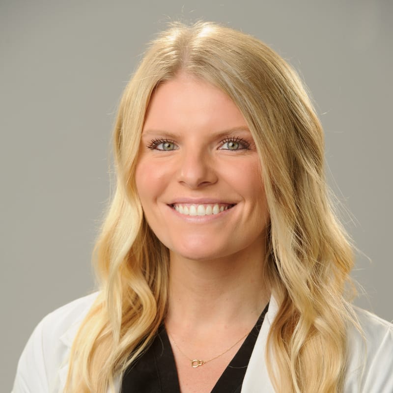 Headshot of Kelsey Harner, FNP-C, RN, MSN, certified nurse practitioner at Forefront Dermatology