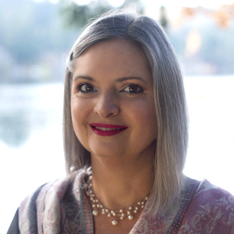 Headshot of CaSondra Banks, PA-C, certified physician assistant at Forefront Dermatology