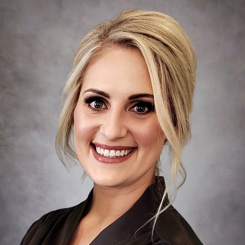 Headshot of Emily Henderschedt, FNP-C, certified nurse practitioner at Forefront Dermatology