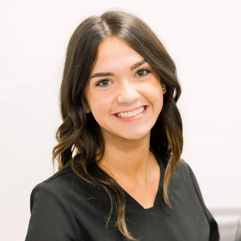 Headshot of Krislen Barnes, LE, aesthetician at Forefront Dermatology