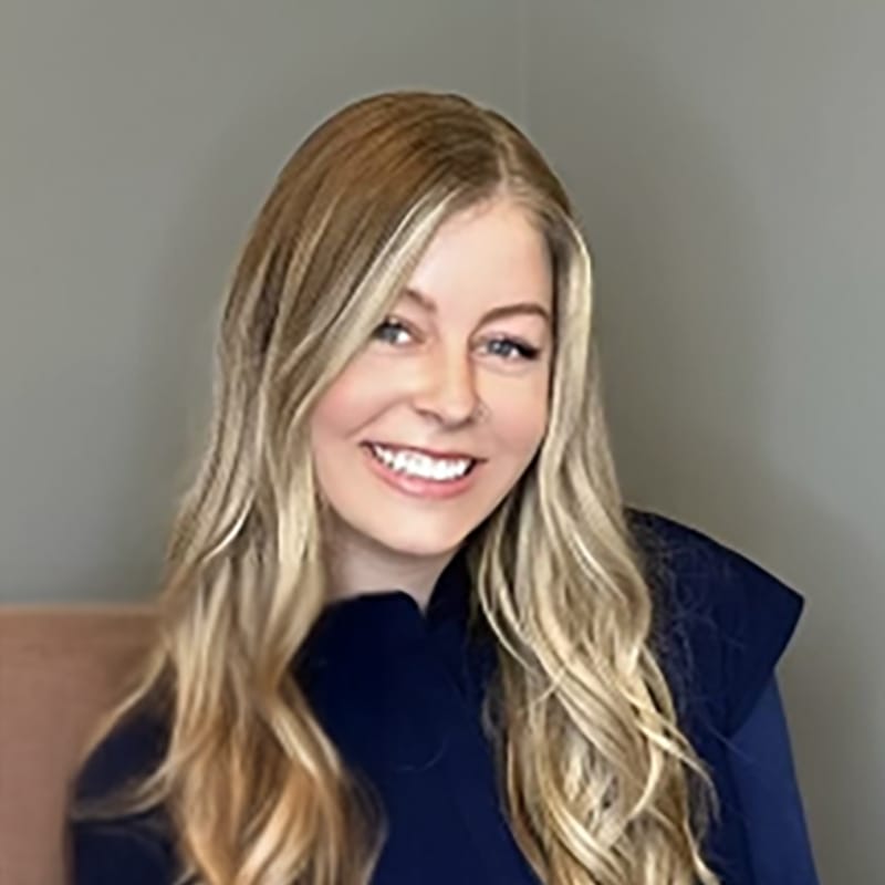 Headshot of Sydnie Johanna Rampulla, APNP, certified nurse practitioner at Forefront Dermatology