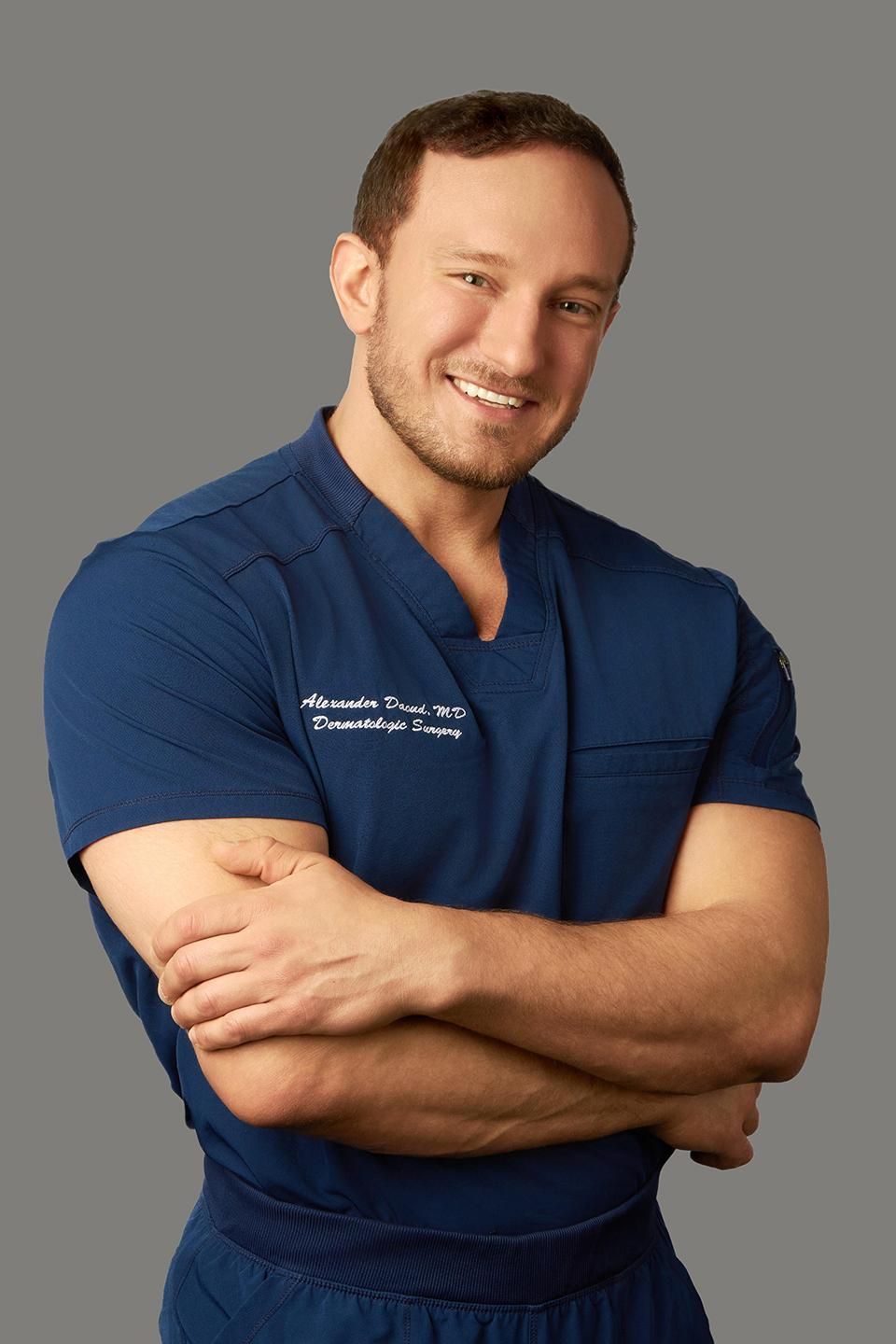 Headshot of Alexander Abel Daoud, MD, board-certified mohs surgeon at Knight Dermatology