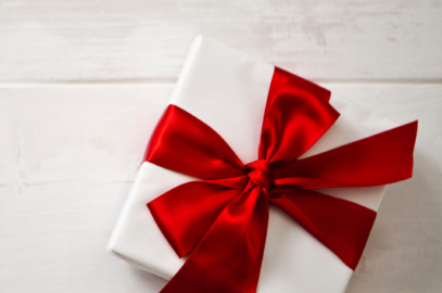 A Dermatologist’s Guide to Gift Giving!