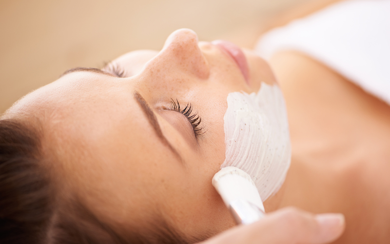 <strong>Facials</strong> for Radiance & Renewal